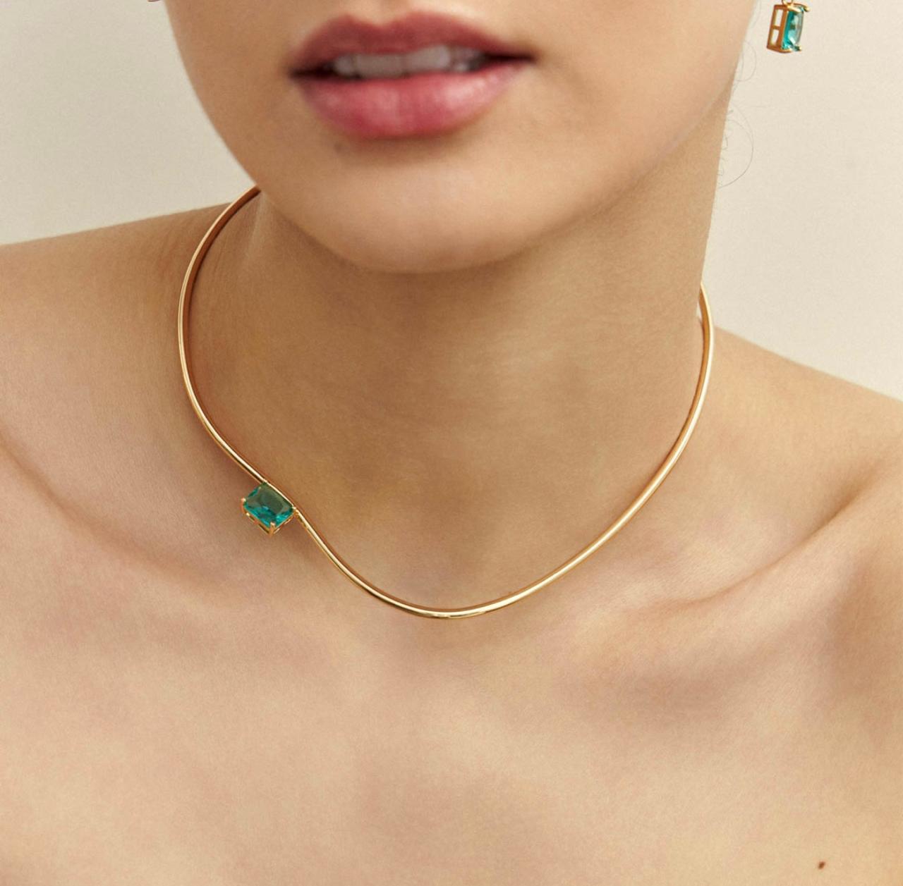 Choker Aro com pedra natural verde